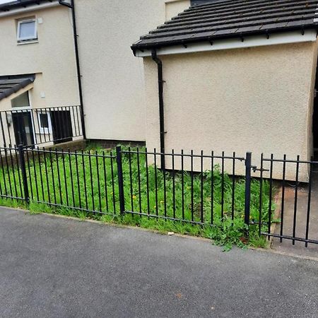 Lovely 2-Bed House In The Heart Of Woodhouse Leeds Leeds  Eksteriør billede